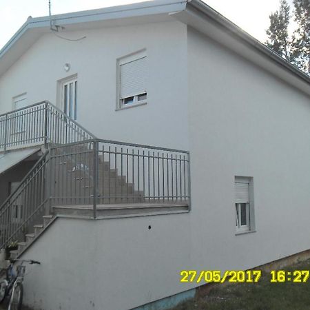 Apartmani Gavran Seline Exterior foto