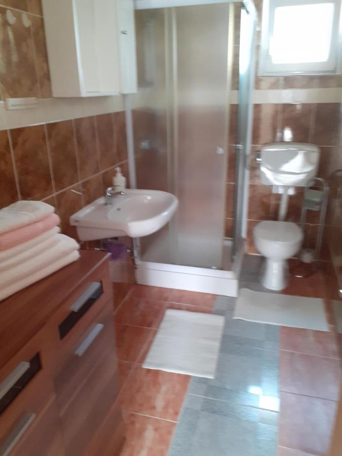 Apartmani Gavran Seline Exterior foto